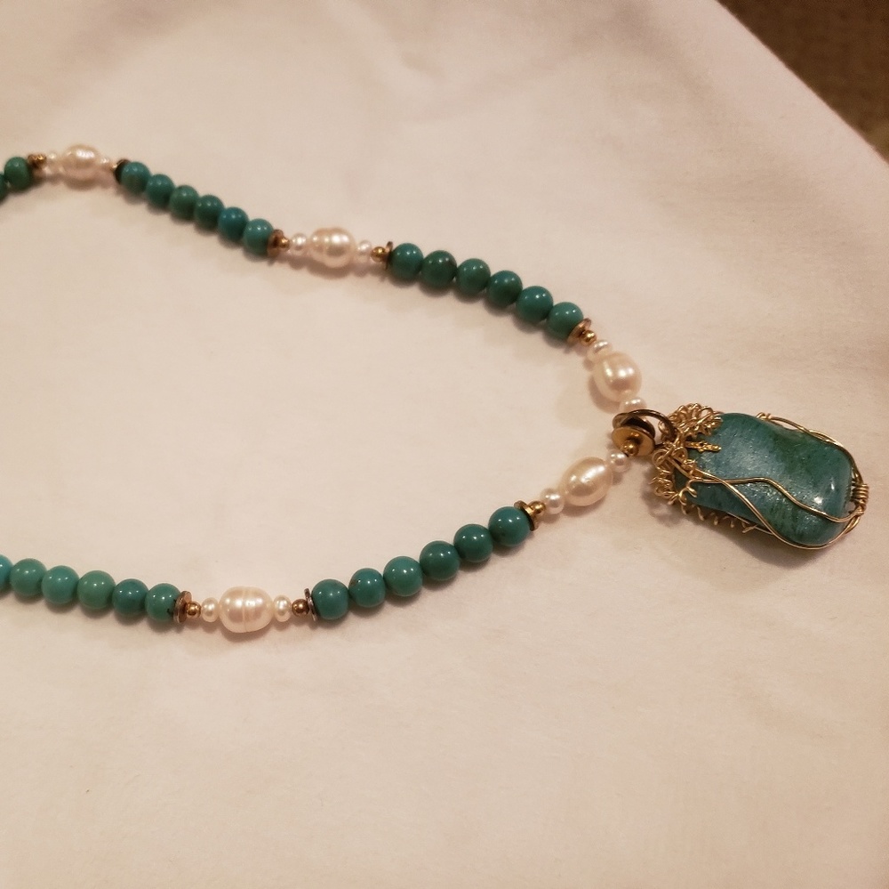 Turquoise pendant necklace